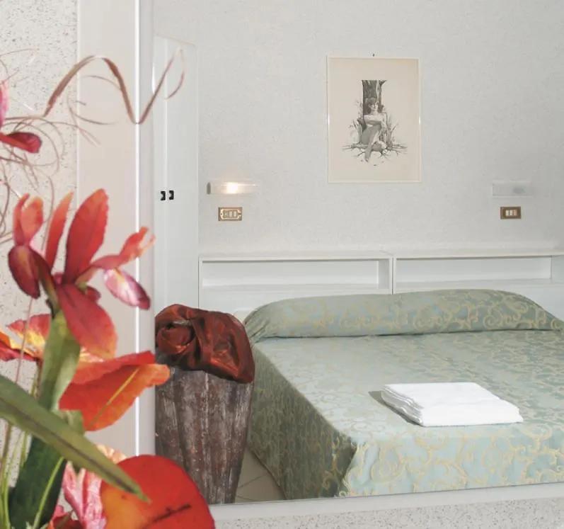 ***  Hotel Liverpool Cervia Italy